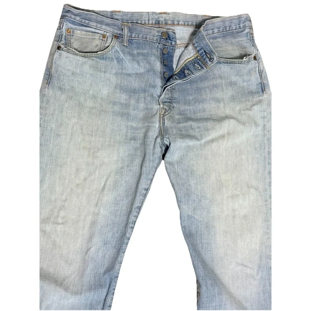 Levi’s 501 Button Fly Jeans Mens W40 L34 Light Wash Straight Leg Denim
